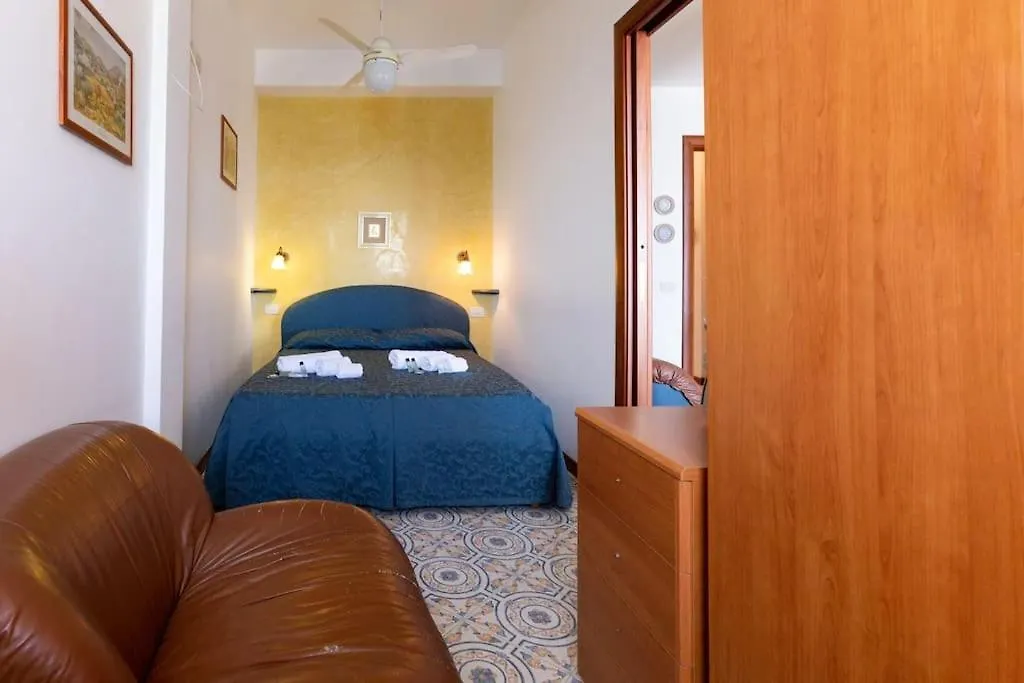 Villa Emilia Mondello Appartamento Emily Con Vista Sul Mare パレルモ アパート