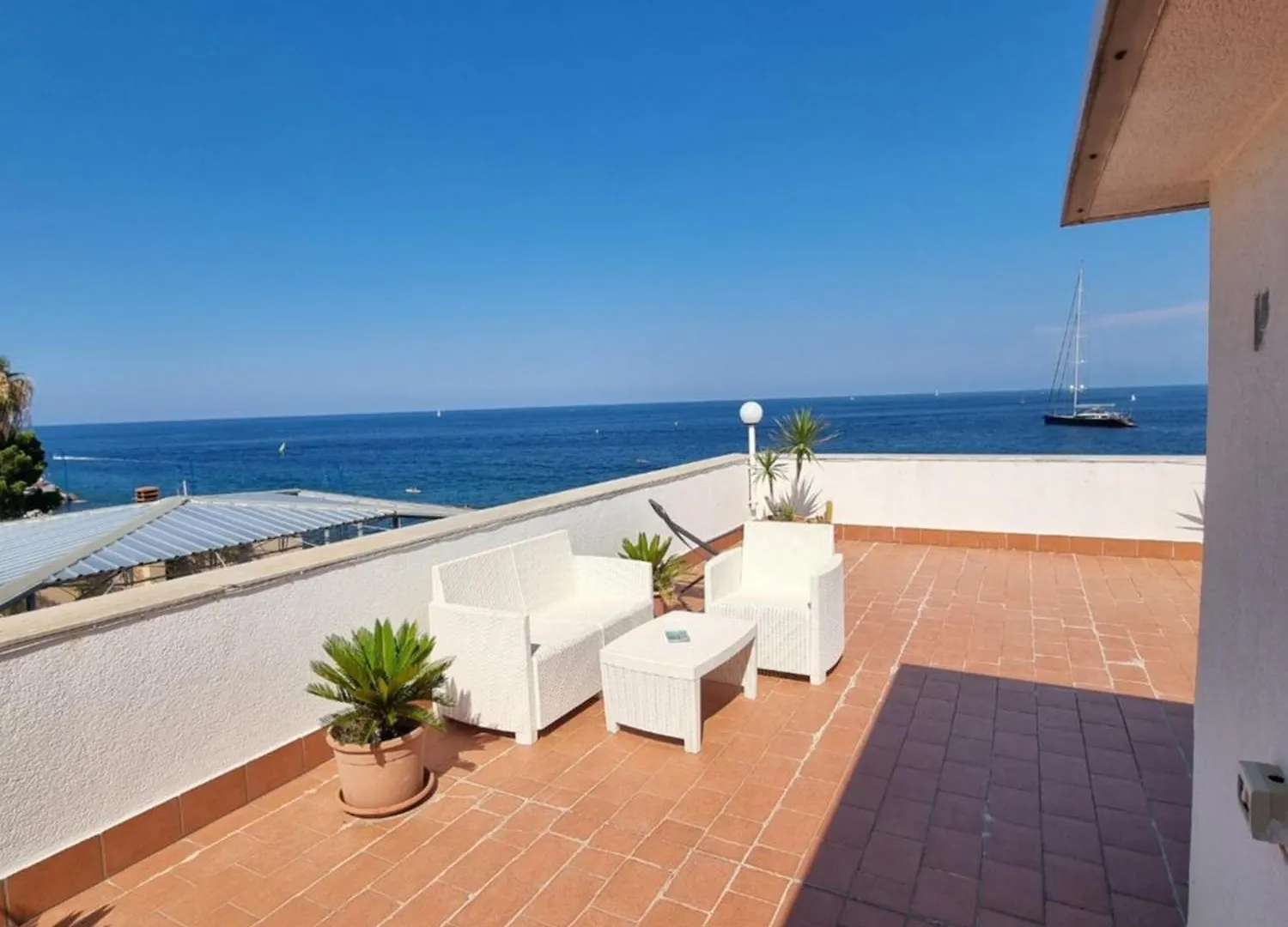 アパート Villa Emilia Mondello Appartamento Emily Con Vista Sul Mare パレルモ